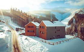 Penzion A Restauracia Twin Jasna